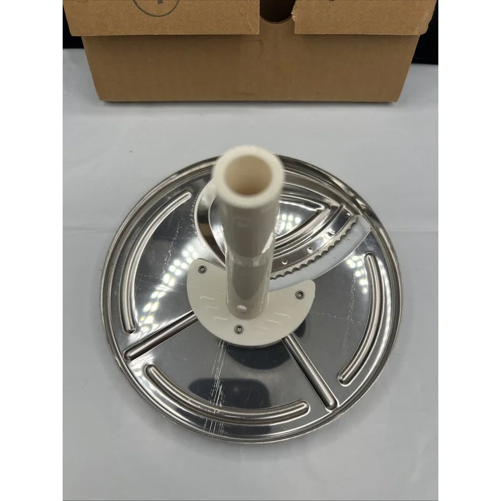 New Cuisinart FP-104 Food Processor 4mm Serrated Slicing Disc Blade Hub Stem NOS